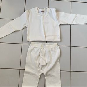 🚨3/$20🚨 vintage cream crew neck and boxer set